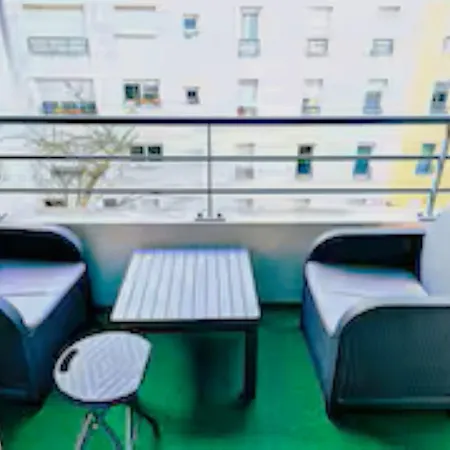 Apartment 7 People, 5 Minutes Paris, Metro, Parking